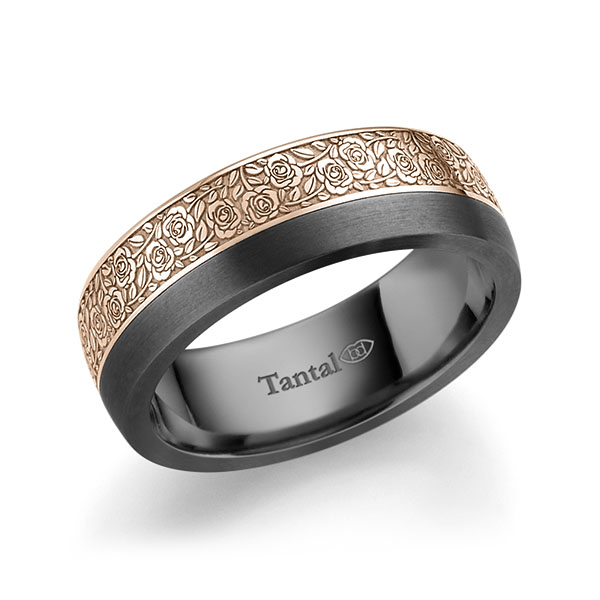 Set Bicolor trouwringen in inside Tantalum , outside roodgoud 14 kt. Tantalum Laser Structuur 