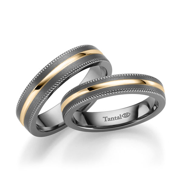 Set Bicolor trouwringen in inside Tantalum , outside Tantalum roségoud 14 kt. 