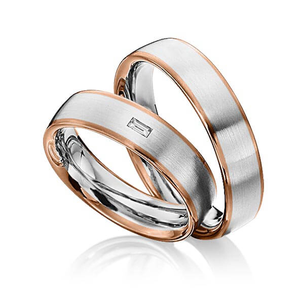 Set Bicolor trouwringen in roodgoud 14 kt. edelstaal met in totaal 0,06 ct. Baguette-Diamant tw,vs van Eternal Touch