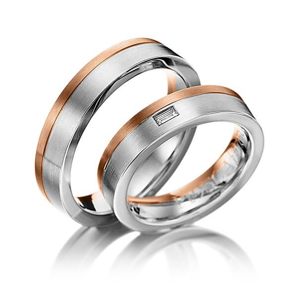 Set Bicolor trouwringen in roodgoud 14 kt. witgoud 14 kt. met in totaal 0,06 ct. Baguette-Diamant tw,vs van Eternal Touch
