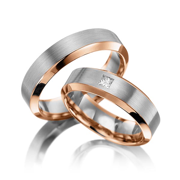 Set Bicolor trouwringen in roodgoud 14 kt. witgoud 14 kt. met in totaal 0,1 ct. Princess-Diamant tw,vs van Eternal Touch