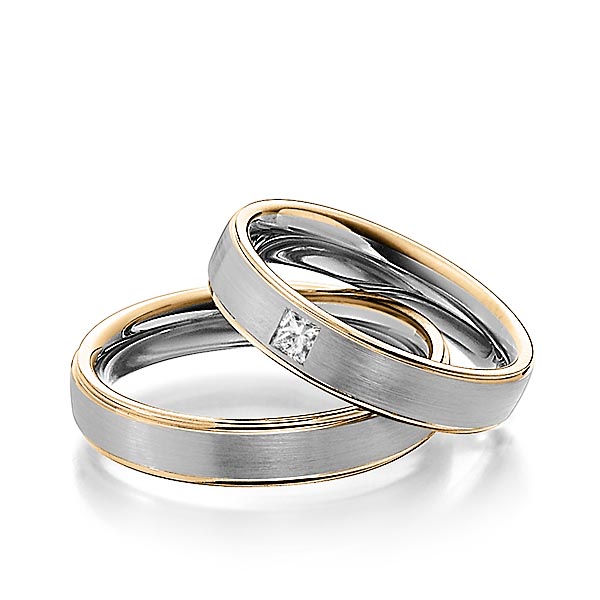 Set Bicolor trouwringen in roségoud 14 kt. dark grey gold 14 kt. met in totaal 0,08 ct. Princess-Diamant tw/si van Steinberg