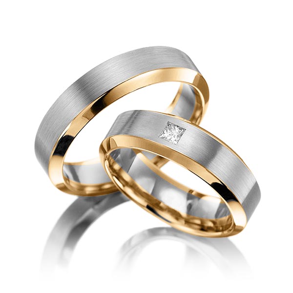 Set Bicolor trouwringen in roségoud 14 kt. witgoud 14 kt. met in totaal 0,1 ct. Princess-Diamant tw,vs van Eternal Touch