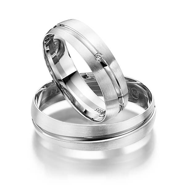 Set Bicolor trouwringen in witgoud 14 kt. dark grey gold 14 kt. met in totaal 0,02 ct. Briljant tw/si van Steinberg