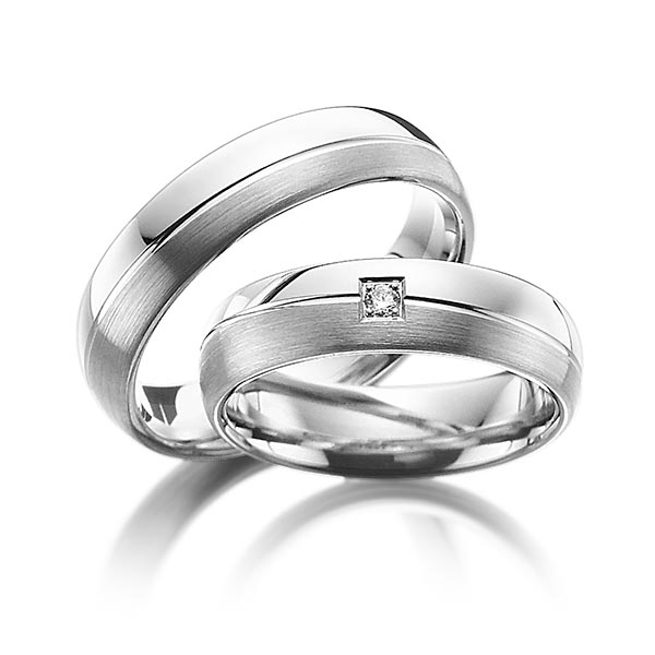 Set Bicolor trouwringen in witgoud 14 kt. dark grey gold 14 kt. met in totaal 0,03 ct. Briljant tw/si van Steinberg