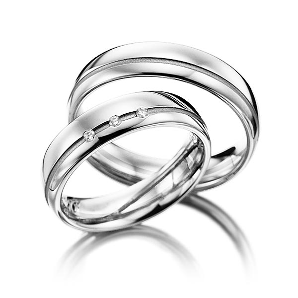 Set Bicolor trouwringen in witgoud 14 kt. dark grey gold 14 kt. met in totaal 0,045 ct. Briljant tw/si van Steinberg