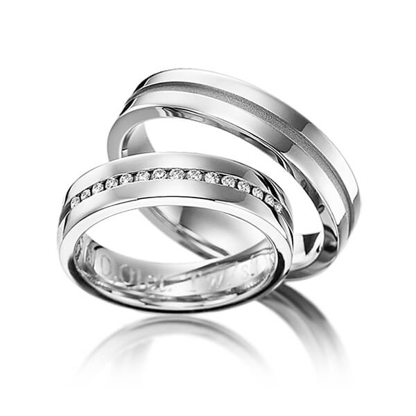 Set Bicolor trouwringen in witgoud 14 kt. dark grey gold 14 kt. met in totaal 0,15 ct. Briljant tw/si van Eternal Touch - Y-1143-17 Set Bicolor trouwringen in witgoud 14 kt. dark grey gold 14 kt. met in totaal 0,15 ct. Briljant tw/si van Eternal Touch - Y-1143-17