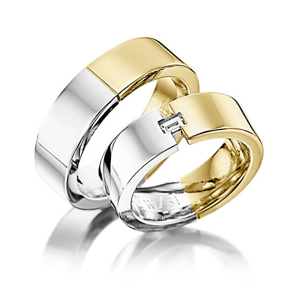 Set Bicolor trouwringen in witgoud 14 kt. geelgoud 14 kt. met in totaal 0,15 ct. Baguette-Diamant tw,vs van Eternal Touch