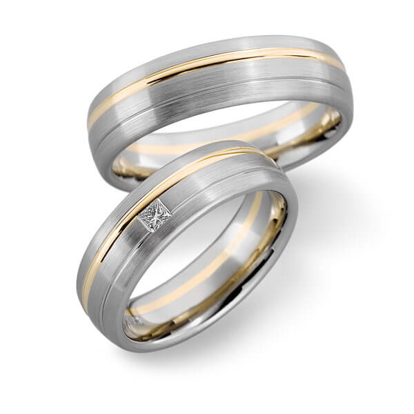 Set Bicolor trouwringen in witgoud 14 kt. roségoud 14 kt. met in totaal 0,06 ct. Princess-Diamant tw,vs van acredo