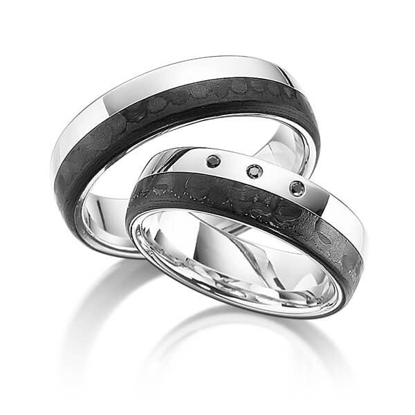 Set Carbon trouwringen in platina 950 platina 950 met Carbon indentation met in totaal 0,03 ct. Briljant Zwart van Eternal Touch - Y-1323-1 Set Carbon trouwringen in platina 950 platina 950 met Carbon indentation met in totaal 0,03 ct. Briljant Zwart van Eternal Touch - Y-1323-1