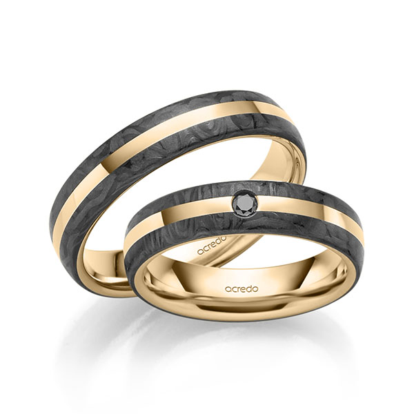 Set Carbon trouwringen in roségoud 14 kt. met Carbon indentation met in totaal 0,03 ct. Briljant Zwart van acredo