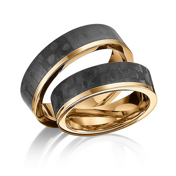 Set Carbon trouwringen in roségoud 14 kt. met Carbon indentation van Eternal Touch