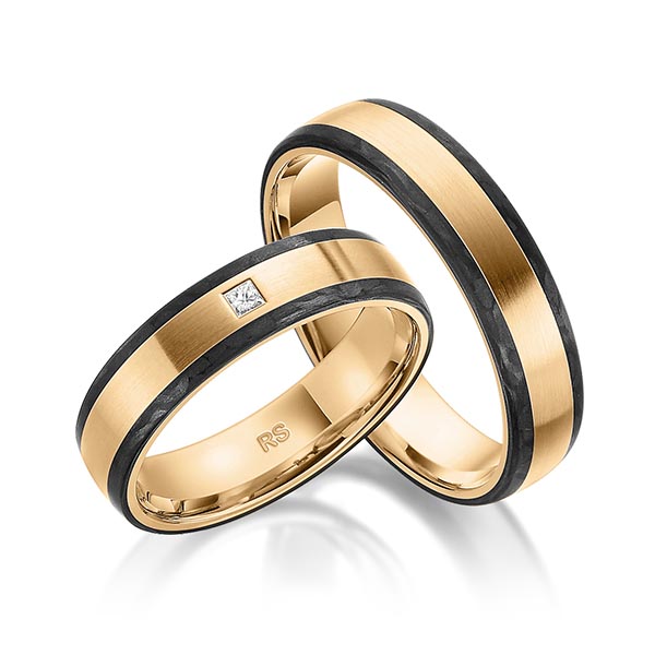 Set Carbon trouwringen in roségoud 14 kt. met in totaal 0,03 ct. Princess-Diamant tw/si van acredo