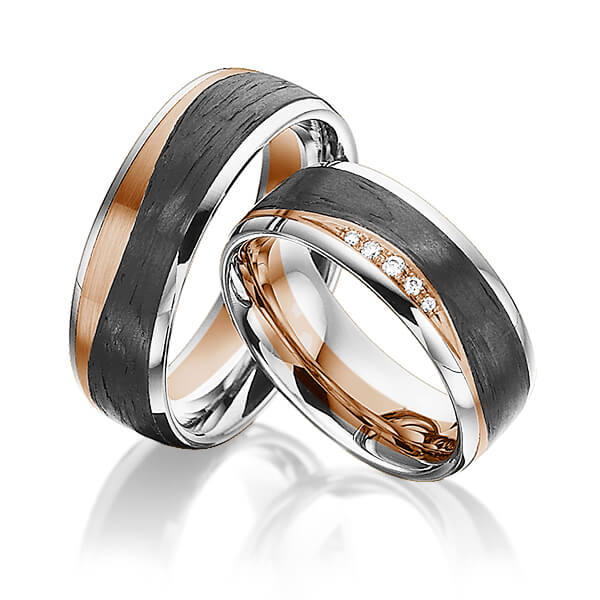 Set Carbon trouwringen in witgoud 14 kt. roodgoud 14 kt. roodgoud 14 kt. met Carbon indentation met in totaal 0,045 ct. Briljant tw/si van Eternal Touch