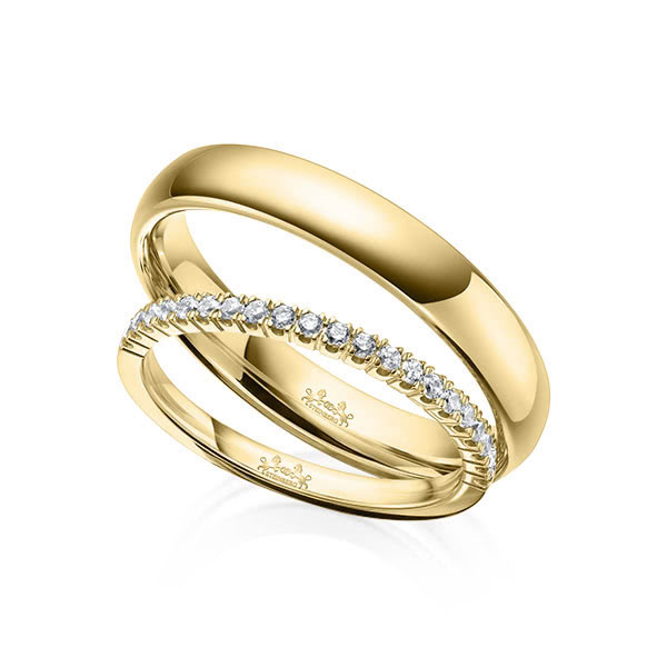 Set in geelgoud 14 kt. half gezet met in totaal 0,21 ct. Briljant tw/si van Steinberg