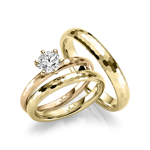 Set in geelgoud 14 kt. met 0,7 ct. Briljant tw/si van Steinberg