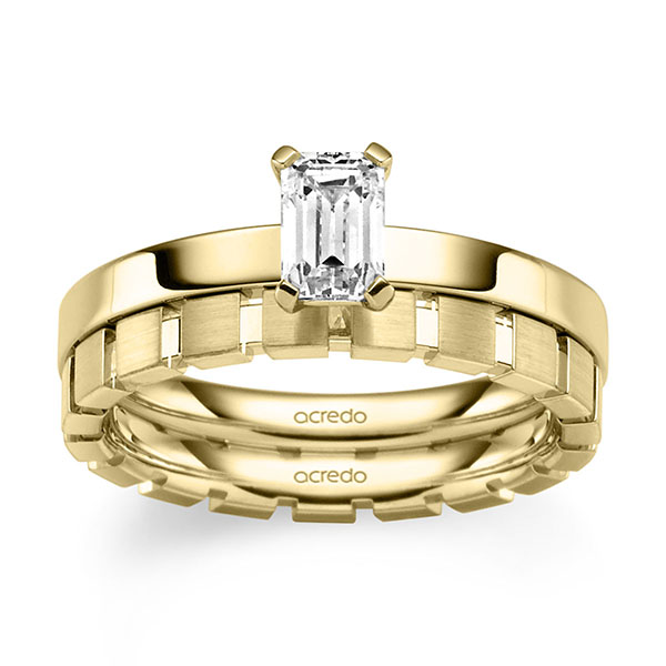 Set in geelgoud 14 kt. met 0,8 ct. tw,vs van acredo