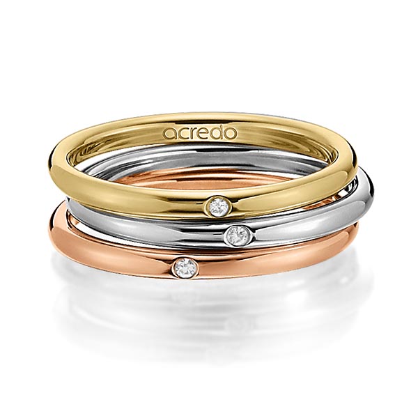 Set in geelgoud 18 kt. met in totaal 0,03 ct. Briljant tw/si van acredo