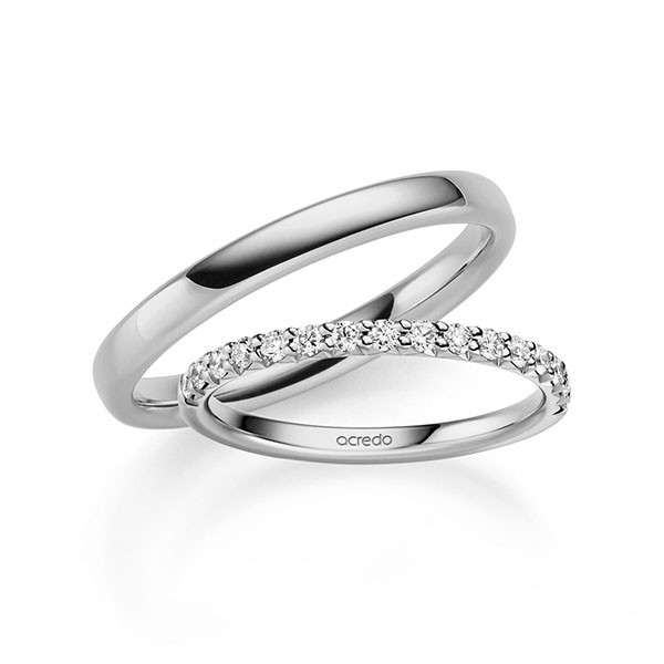 Set in grijsgoud 14 kt. half gezet met in totaal 0,32 ct. Briljant tw/si van acredo