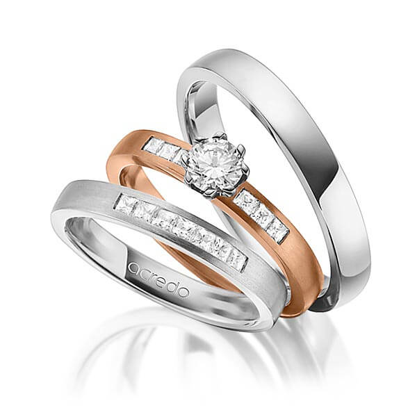 Set in grijsgoud 14 kt. met 0,4 ct. + in totaal 0,39 ct. Princess-Diamant & Briljant tw/si tw,vs van acredo