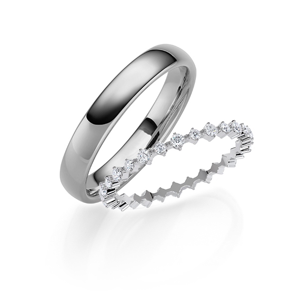 Set in grijsgoud 14 kt. met in totaal 0,42 ct. tw/si van Steinberg