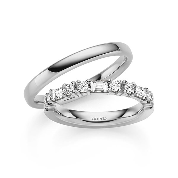 Set in grijsgoud 14 kt. met in totaal 0,85 ct. tw,vs van acredo