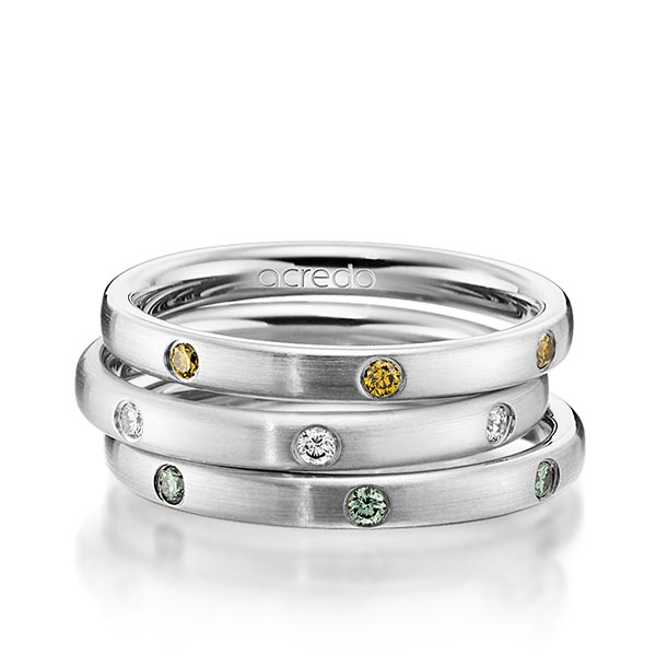 Set in platina 950 met in totaal 0,42 ct. Briljant Geel tw/si Apple Green van acredo