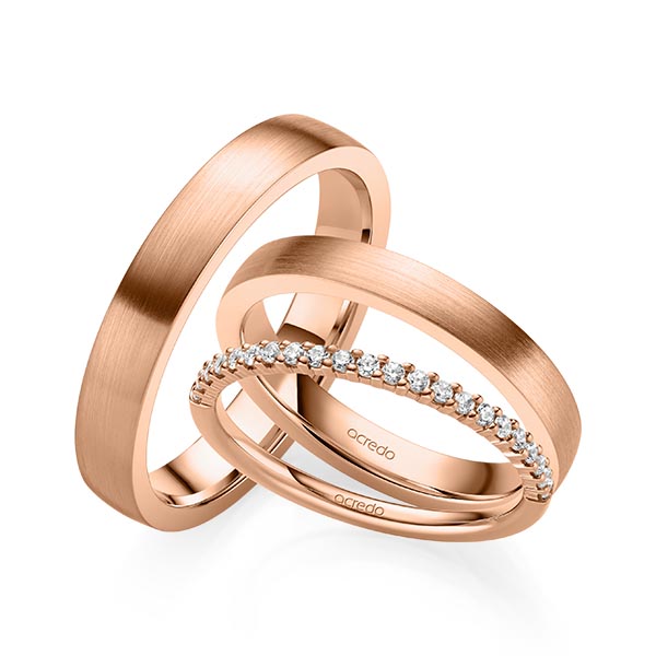 Set in roodgoud 14 kt. half gezet met in totaal 0,21 ct. Briljant tw/si van acredo