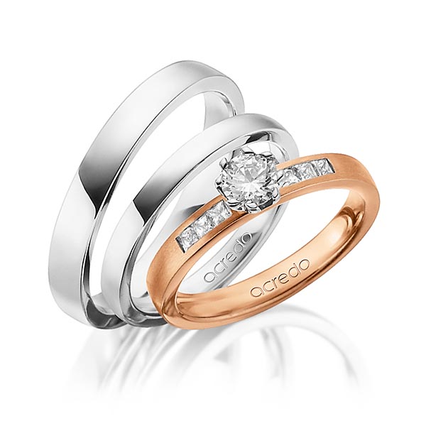Set in roodgoud 14 kt. met 0,4 ct. + in totaal 0,18 ct. Briljant & Princess-Diamant tw,vs tw/si van acredo