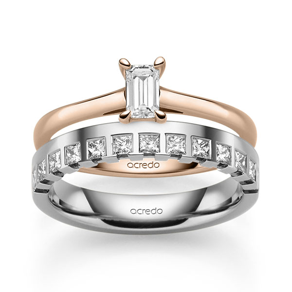 Set in roodgoud 14 kt. met 0,4 ct. + in totaal 0,36 ct. tw,vs van acredo