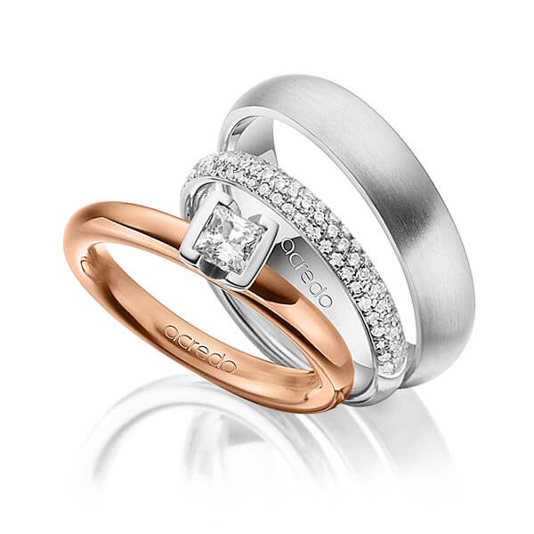 Set in roodgoud 14 kt. met 0,4 ct. + in totaal 0,38 ct. Princess-Diamant & Briljant tw,vs tw/si van acredo