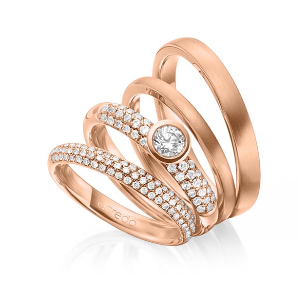 Set in roodgoud 18 kt. met in totaal 0,99 ct. Briljant & Briljanten tw/si tw,vs van acredo