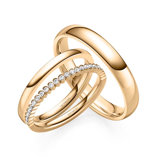 Set in roségoud 14 kt. half gezet met in totaal 0,24 ct. Briljant tw/si van acredo