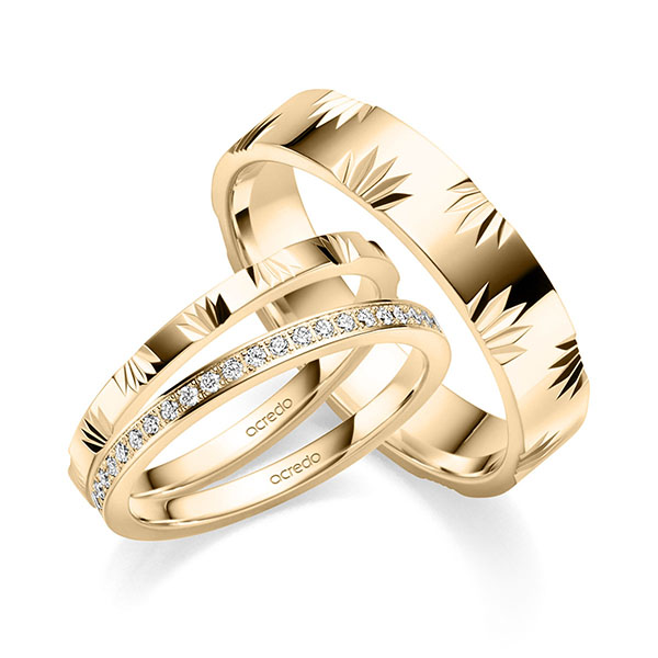 Set in roségoud 14 kt. met in totaal 0,184 ct. Briljant tw/si van acredo