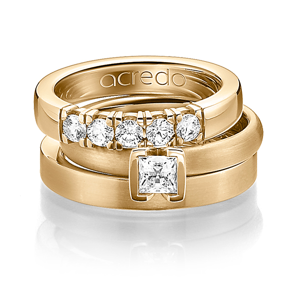 Set in roségoud 18 kt. met 0,4 ct. + in totaal 0,3 ct. Briljant & Princess-Diamant tw,vs van acredo