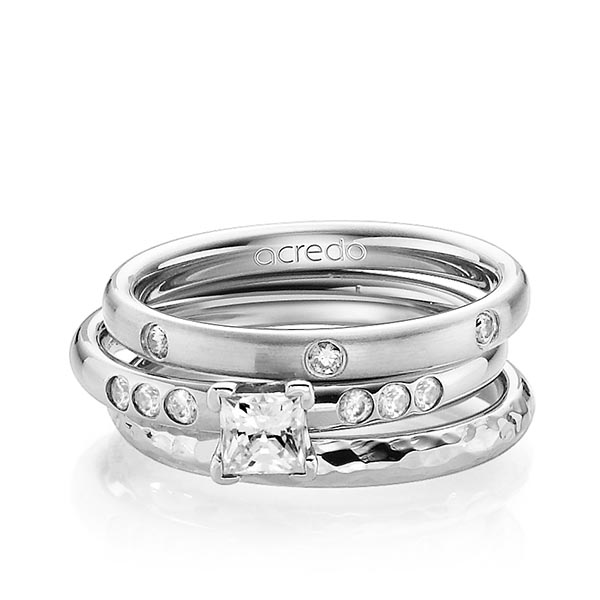 Set in Weissgold 585 mit 0,4 ct. + zus. 0,26 ct. Brillant & Prinzess-Diamant tw, si tw, vs von acredo