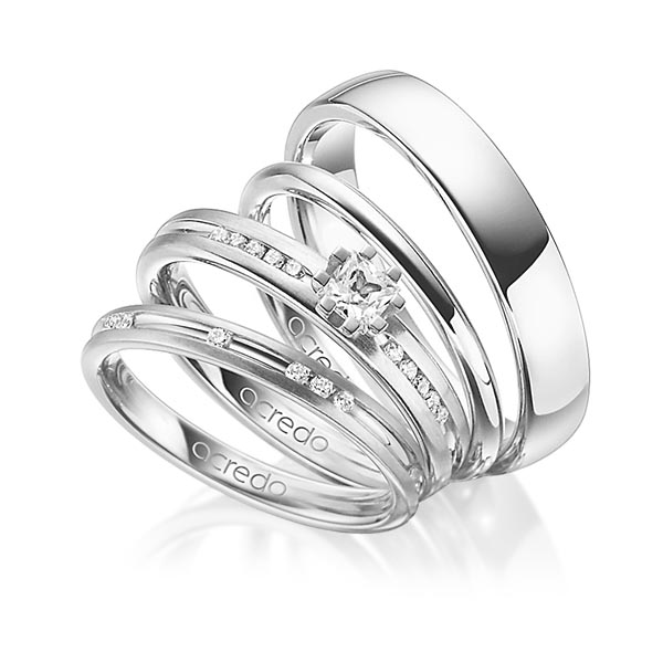 Set in Weißgold 585 mit zus. 0,47 ct. Brillant & Prinzess-Diamant tw, si tw, vs von acredo