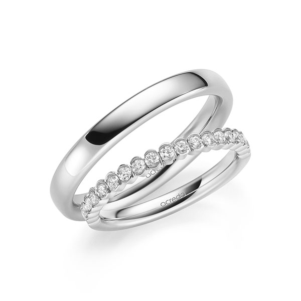 Set in witgoud 14 kt. half gezet met in totaal 0,38 ct. Briljant tw/si van acredo