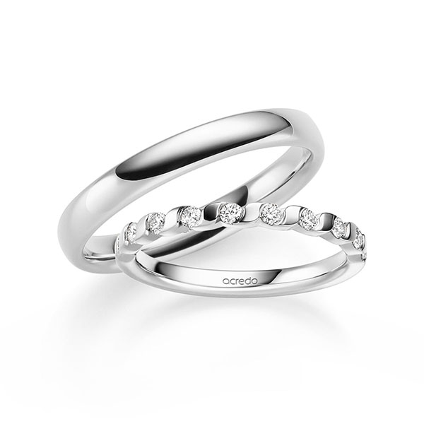 Set in witgoud 14 kt. half gezet met in totaal 0,3 ct. Briljant tw/si van acredo