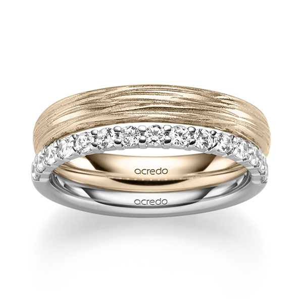 Set in witgoud 14 kt. half gezet met in totaal 0,42 ct. Briljant tw/si van acredo