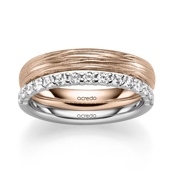 Set in witgoud 14 kt. half gezet met in totaal 0,42 ct. Briljant tw/si van acredo