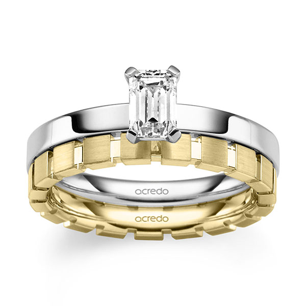 Set in witgoud 14 kt. met 0,8 ct. tw,vs van acredo