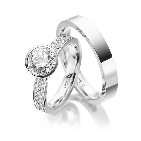 Set in witgoud 14 kt. met 1,5 ct. + in totaal 0,36 ct. Briljanten tw,vs tw/si van acredo