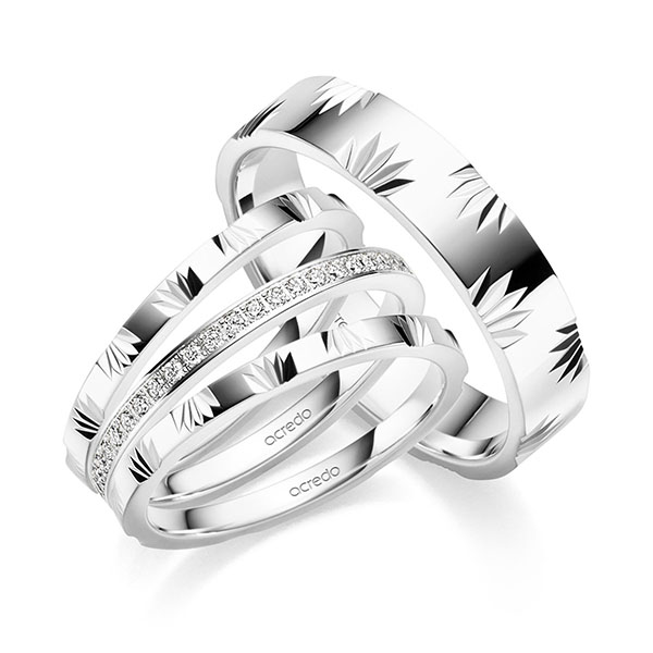 Set in witgoud 14 kt. met in totaal 0,184 ct. Briljant tw/si van acredo