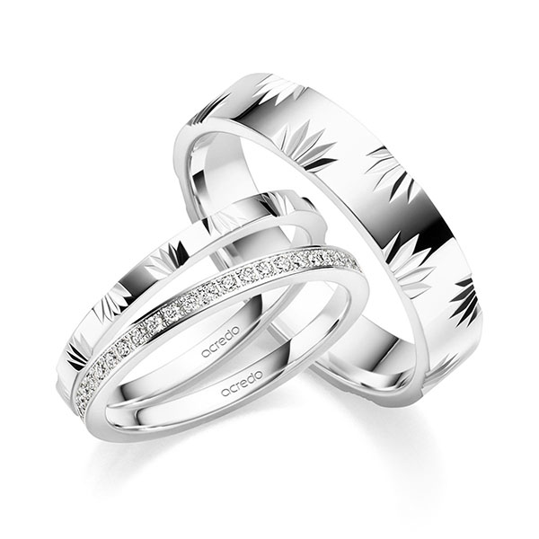 Set in witgoud 14 kt. met in totaal 0,184 ct. Briljant tw/si van acredo