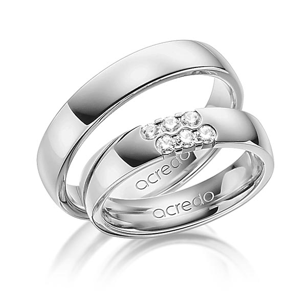 Set in witgoud 14 kt. met in totaal 0,24 ct. Briljant tw,vs van acredo