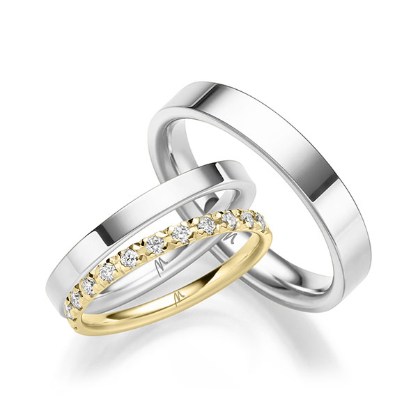 Set in witgoud 14 kt. met in totaal 0,24 ct. tw/si van Merii