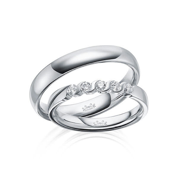 Set in witgoud 14 kt. met in totaal 0,25 ct. Briljant tw/si van Steinberg