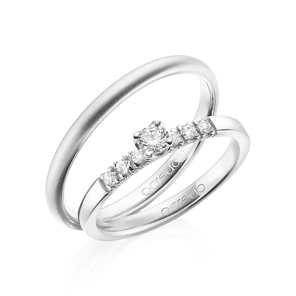 Set in witgoud 14 kt. met in totaal 0,27 ct. Briljanten tw/si van acredo