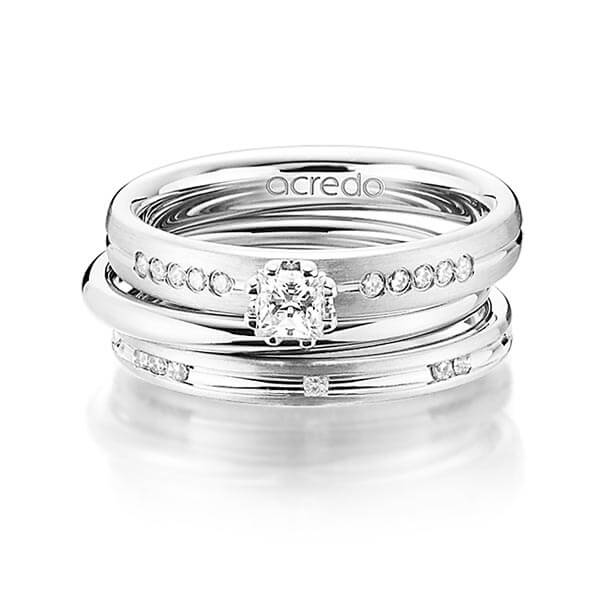 Set in witgoud 14 kt. met in totaal 0,47 ct. Princess-Diamant & Briljant tw/si van acredo